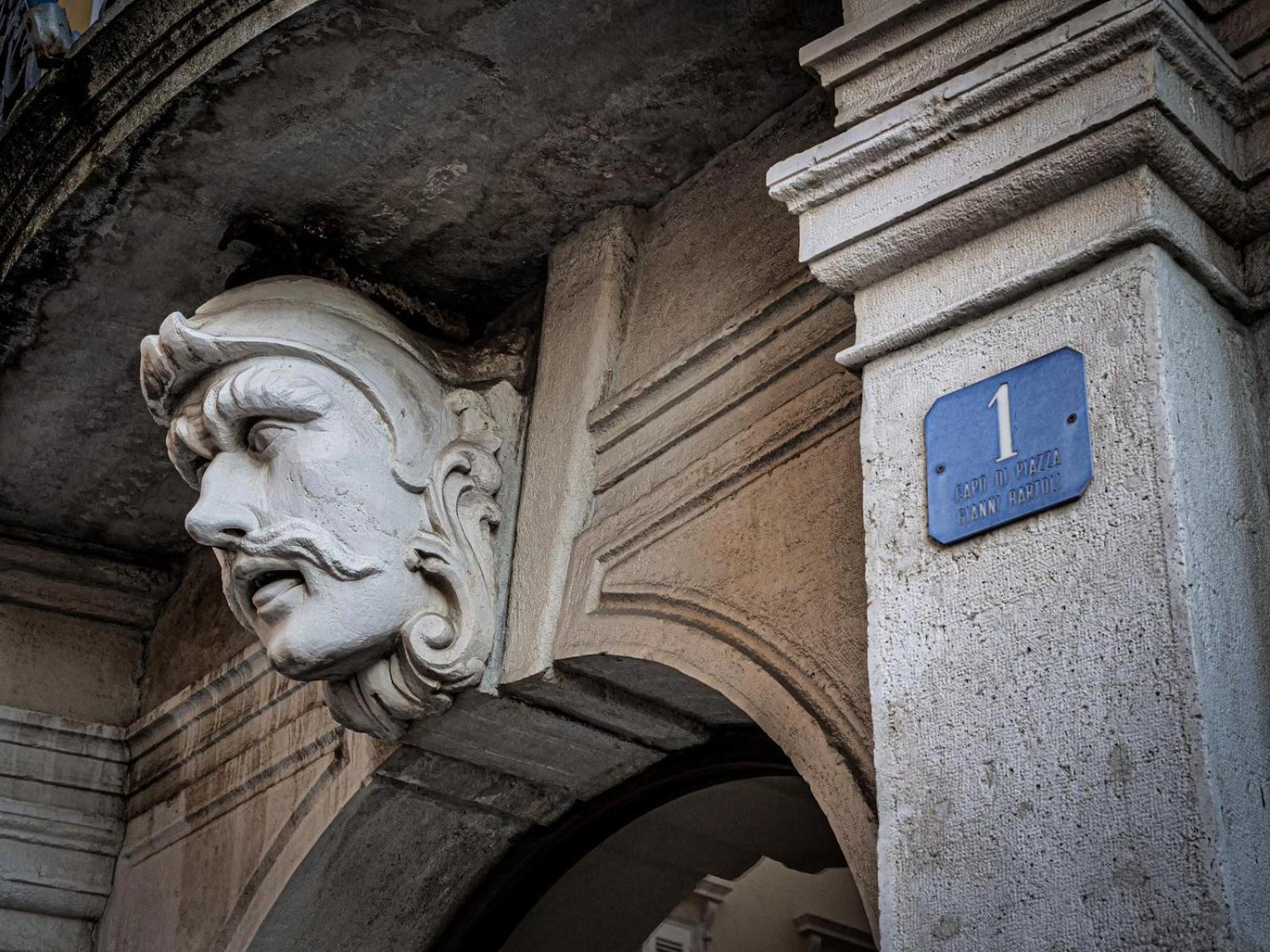 Casa Vacanze Trieste - Vista Piazza Unita Buitenkant foto
